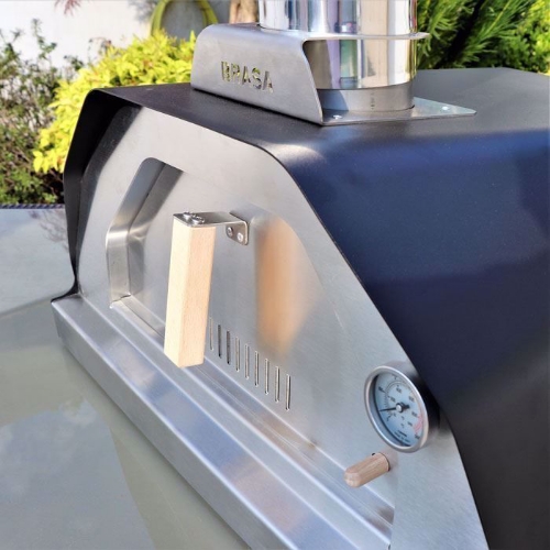 Porte avec poignée en bois isolante pour four à pizza Brasa Noir