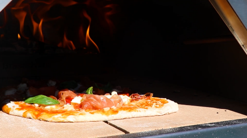 our à pizza portable atteignant 500°C pour cuisson napolitaine