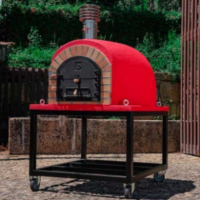 Fours à bois isolés pour pizza et pain